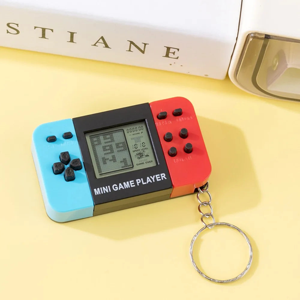 Handheld electronic game console