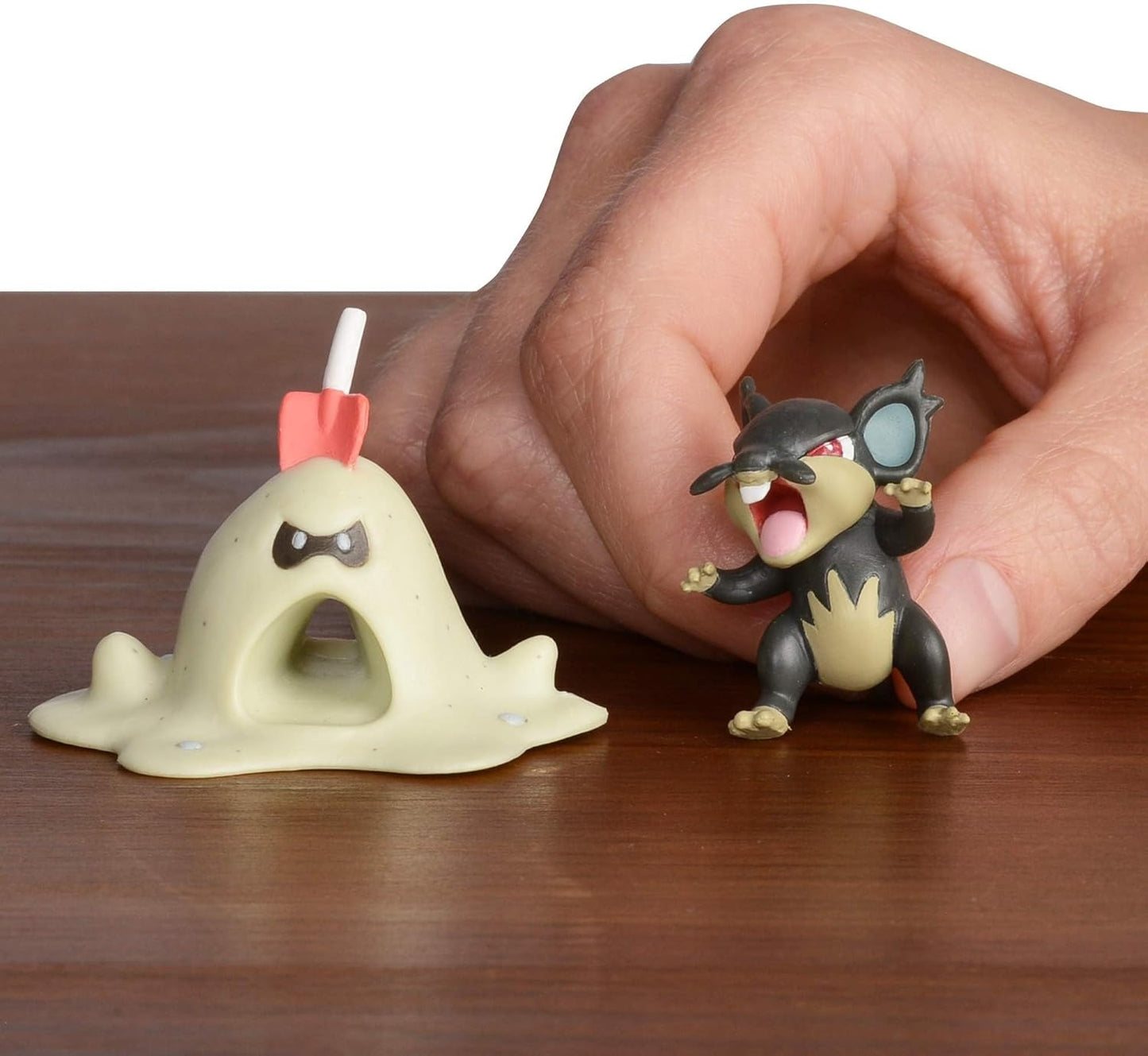 Pokemon Alolan Rattata and Sandygast Articulated Battle Figure