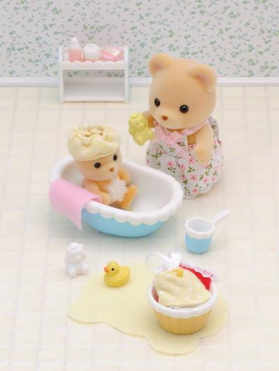 Sylvanian Families Baby Bath Time