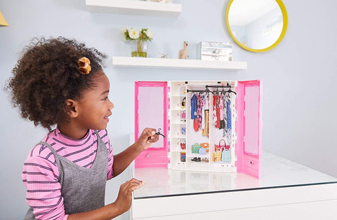 Barbie Fashionistas Ultimate Closet And Accessory Dolls