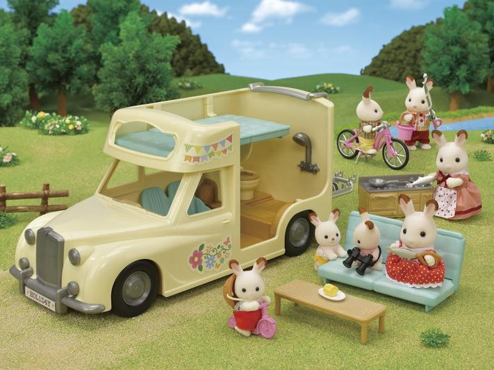 Sylvanian Families Family Campervan - Free Gift