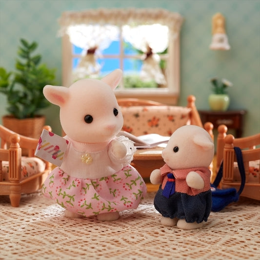 Sylvanian Families Goat Family - Free Gift