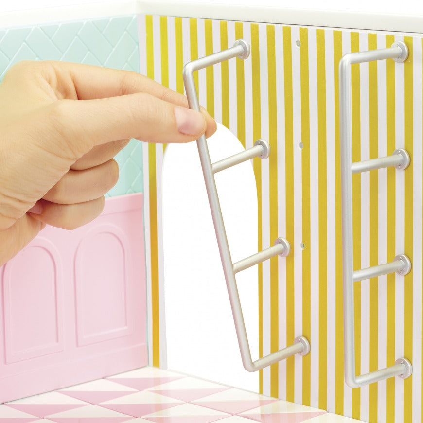 MGA's Miniverse Spaces Starter Pack - Ice Cream Shop