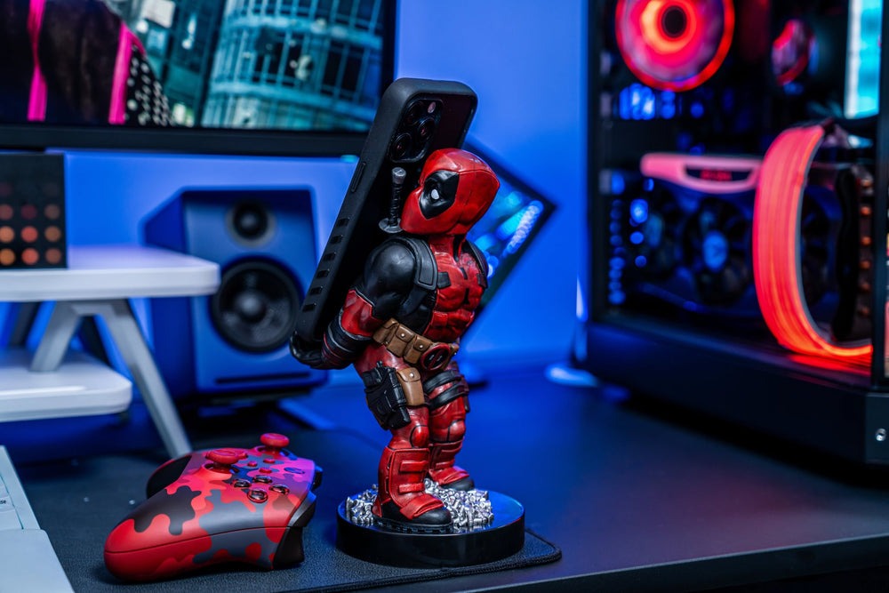 Marvel: Deadpool 3 Bring Up The Rear Repaint Cable Guys Holder
