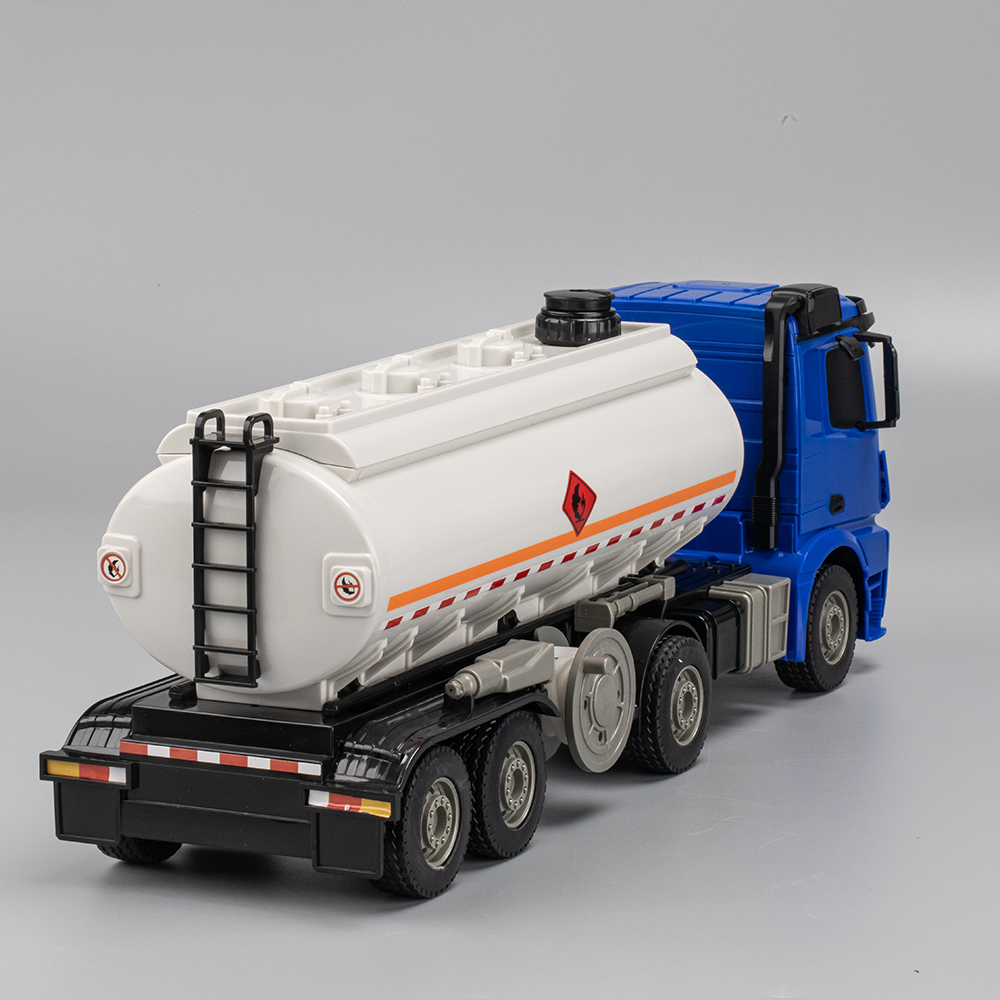 Double E Licensed Mercedes Benz Arocs Tank Truck 1/26 Scale E584-003