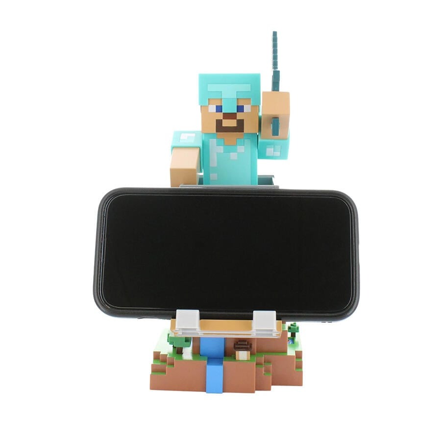 Minecraft: Steve in Diamond Armour Cable Guys Holder