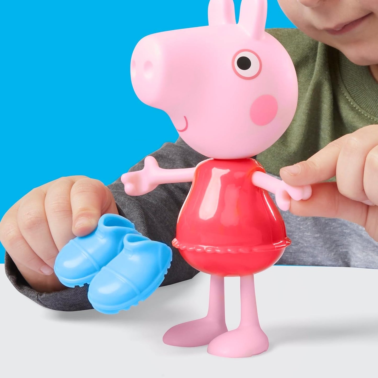 Peppa Pig Rainy Day Dress-Up