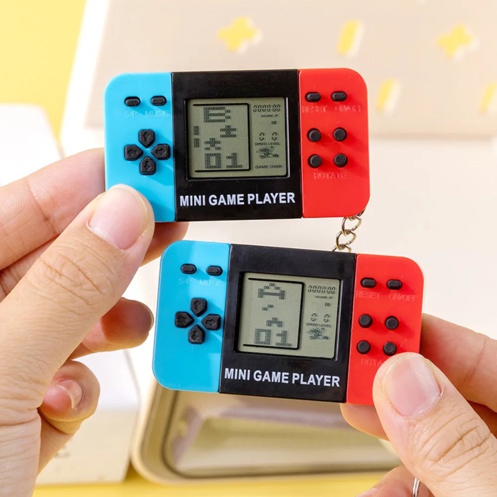 Handheld electronic game console