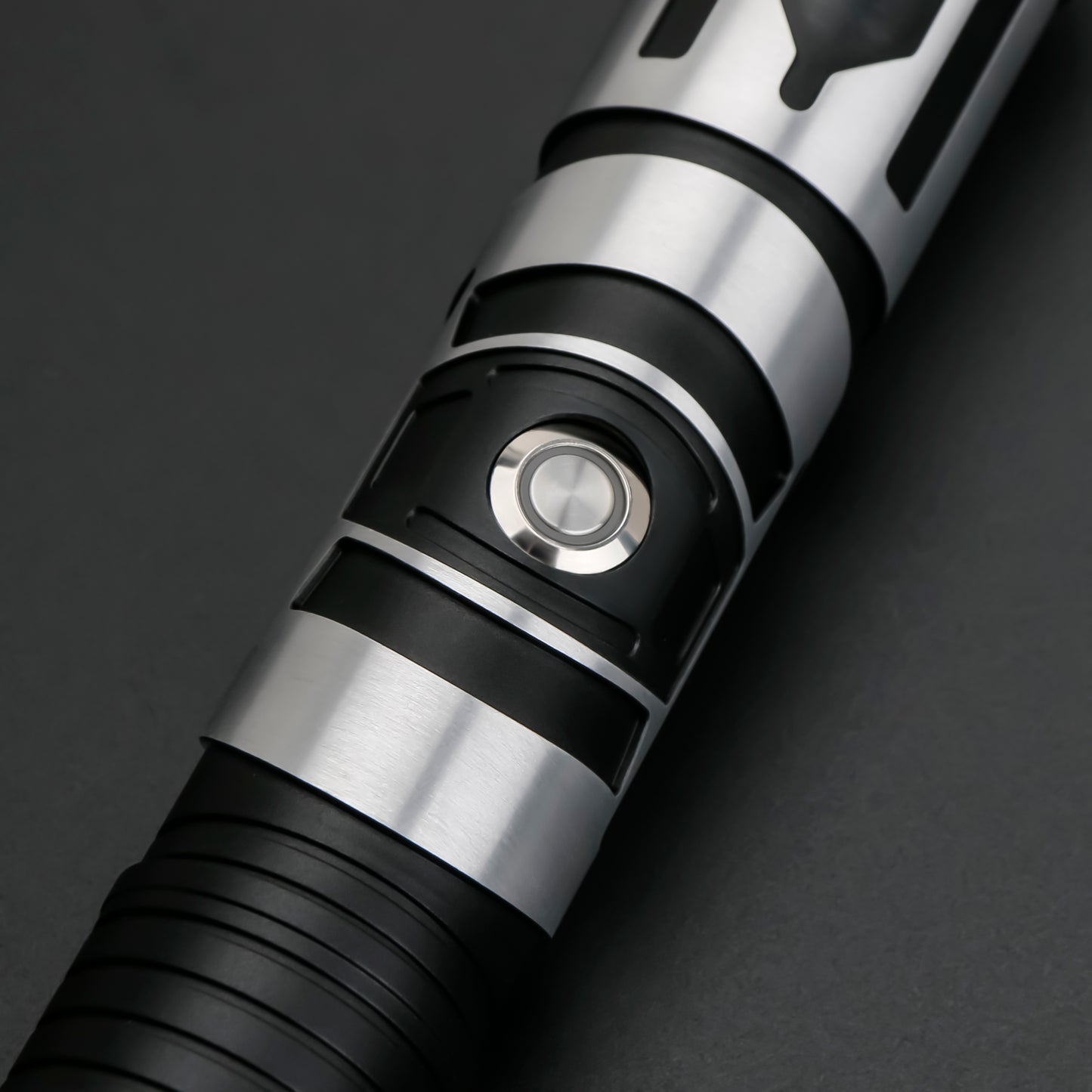 SaberVold SV-Cetus Lightsaber