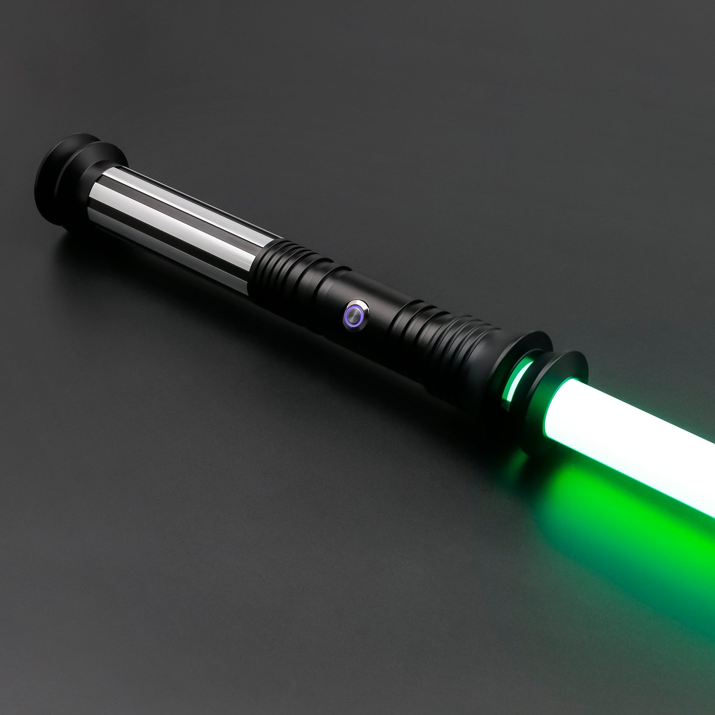 SaberVold SV-Hydra Lightsaber