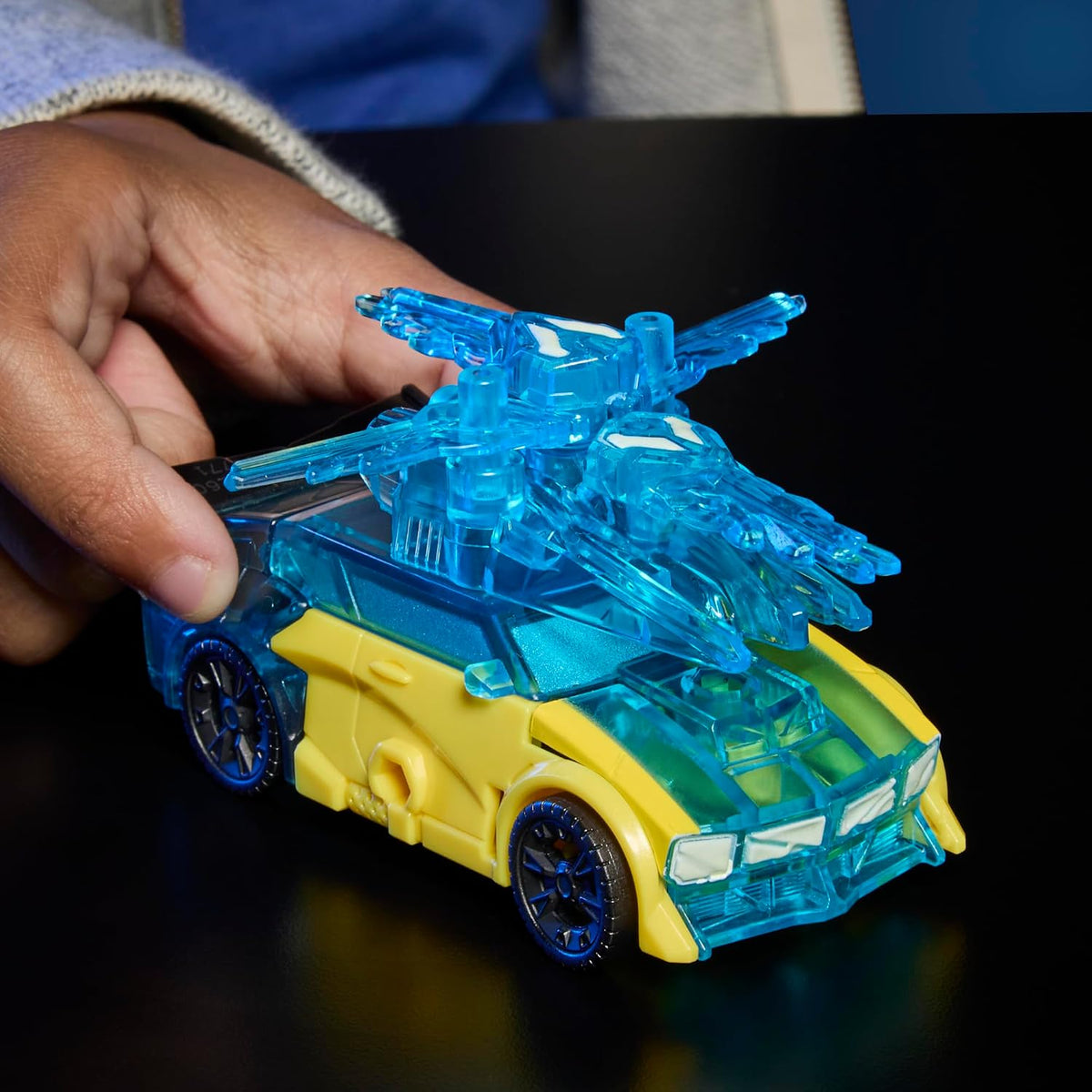 Transformers Cyberworld Armored Cyber Changers Bumblebee