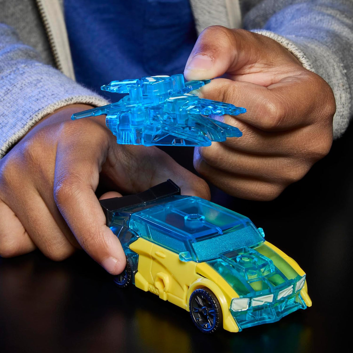 Transformers Cyberworld Armored Cyber Changers Bumblebee