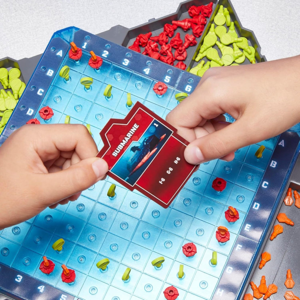 Battleship Royale Party Game - Hasbro Gaming