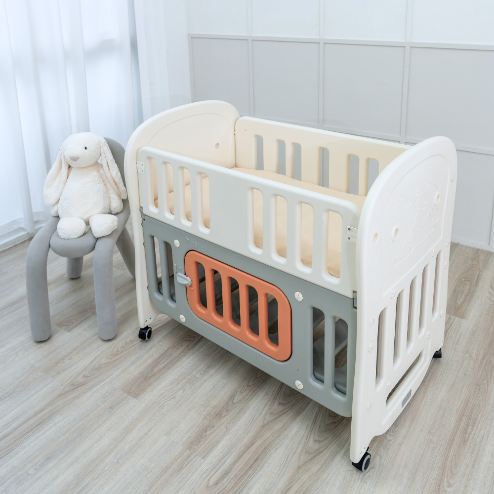 Baby Cot & Bed