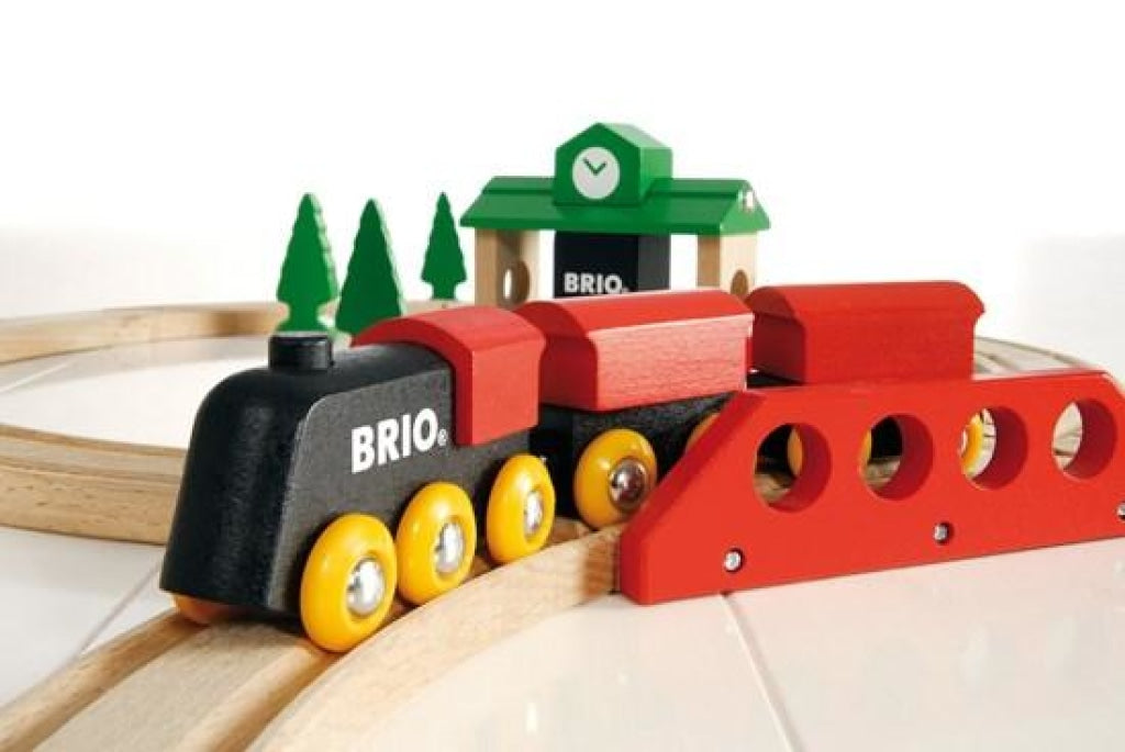 Brio Classic Figure 8 Set Brio