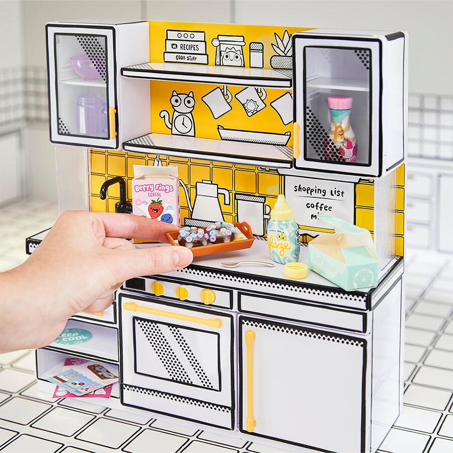 MGA's Miniverse Make It Mini Kitchen