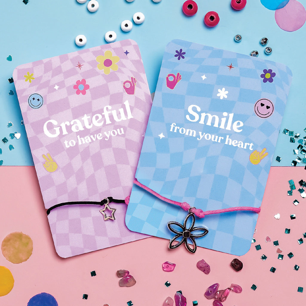 Hinkler OMC! Embrace Yourself Bracelet Kit OMC!