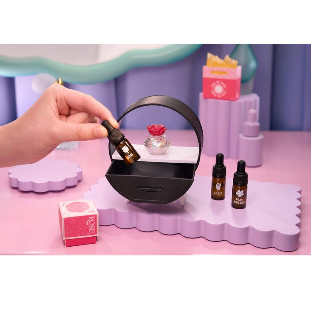 MGA’s Miniverse Make It Mini Fragrances - MGA Miniverse