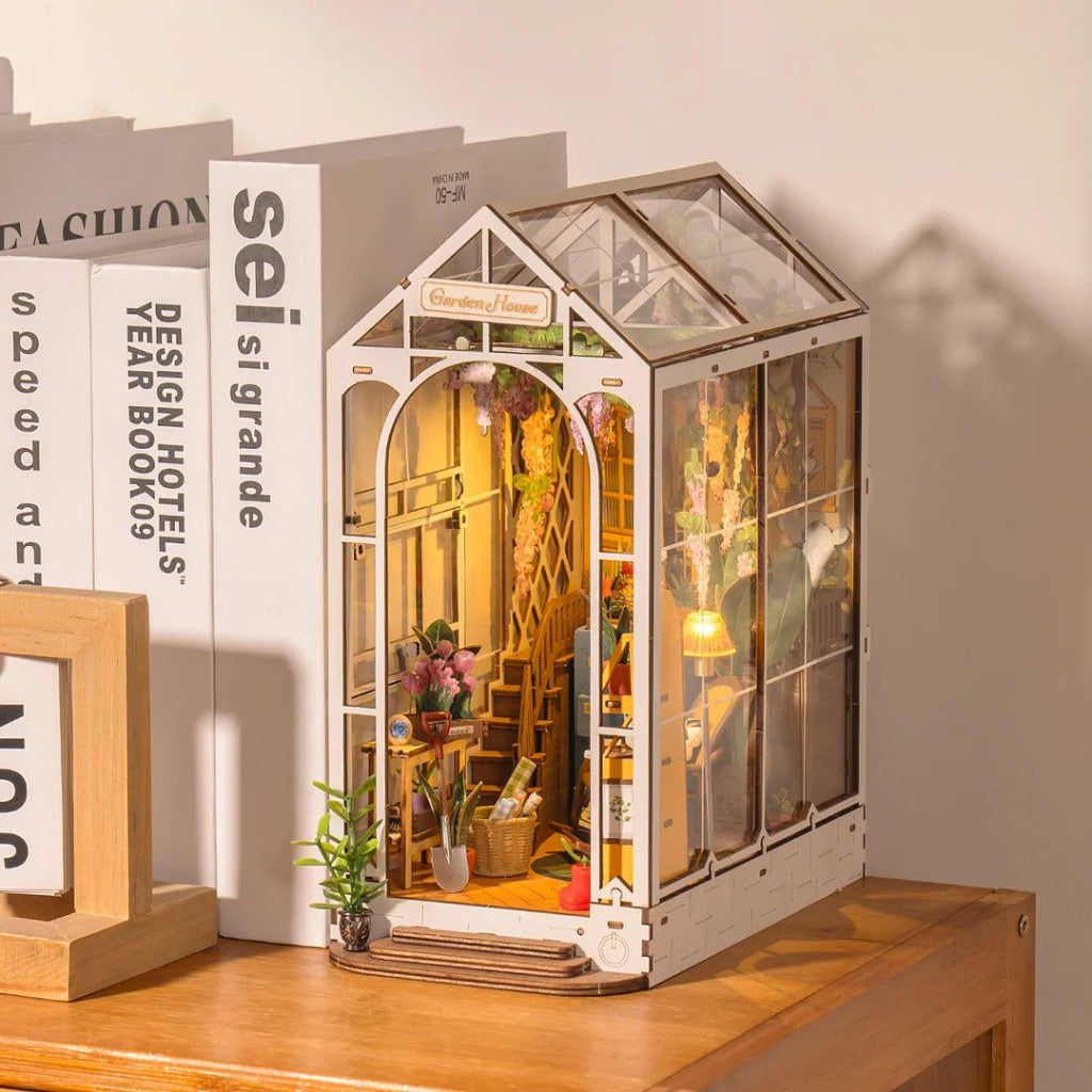 Robotime Rolife Holiday Garden House Diy Book Nook Shelf Insert Tgb06 Dropship