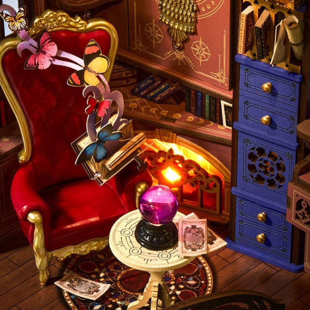 Rolife Magic Fantasy Corner DIY Book Nook Shelf Insert TGB14 - Robotime
