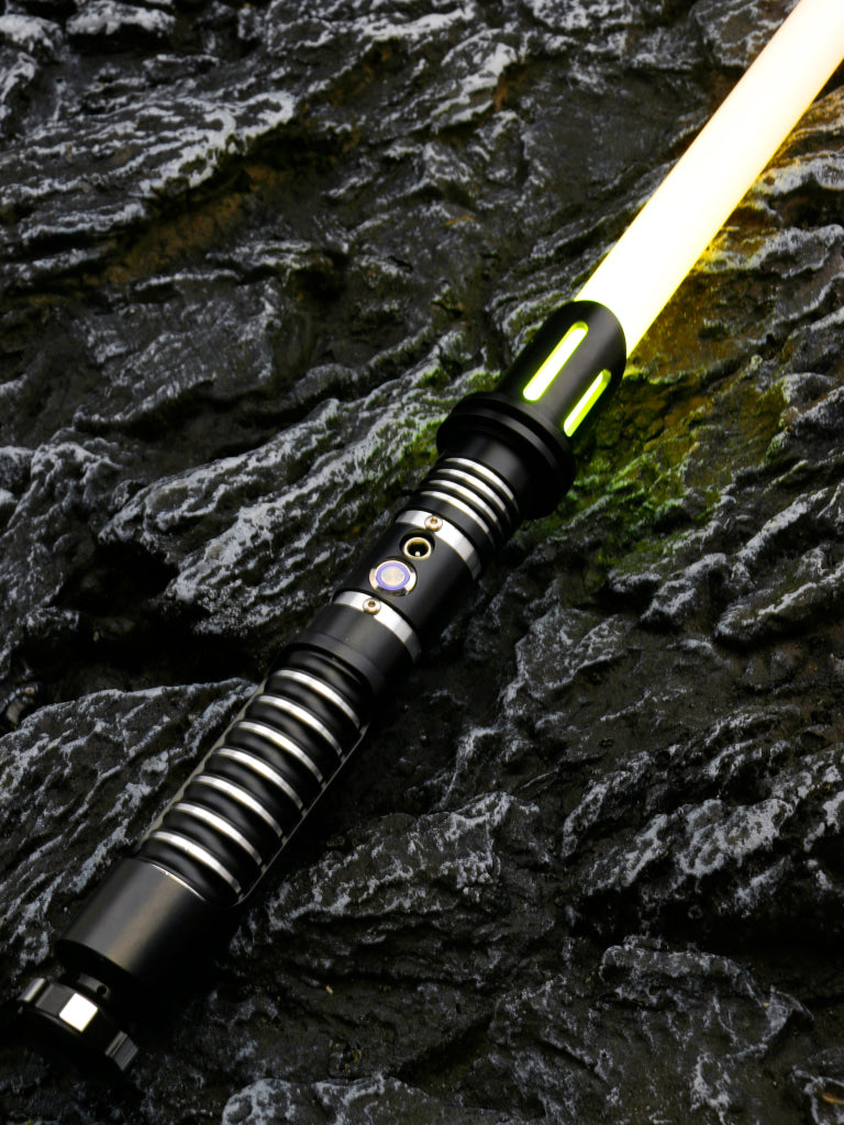 Sabervold Sv-Pavo Lightsaber - Premium Rgb