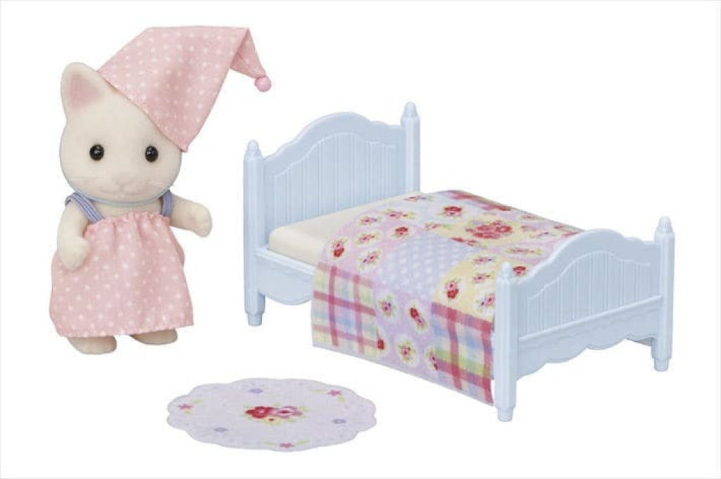 Sylvanian Families Floral Cat Girl’s Naptime Set Sylvanian Families