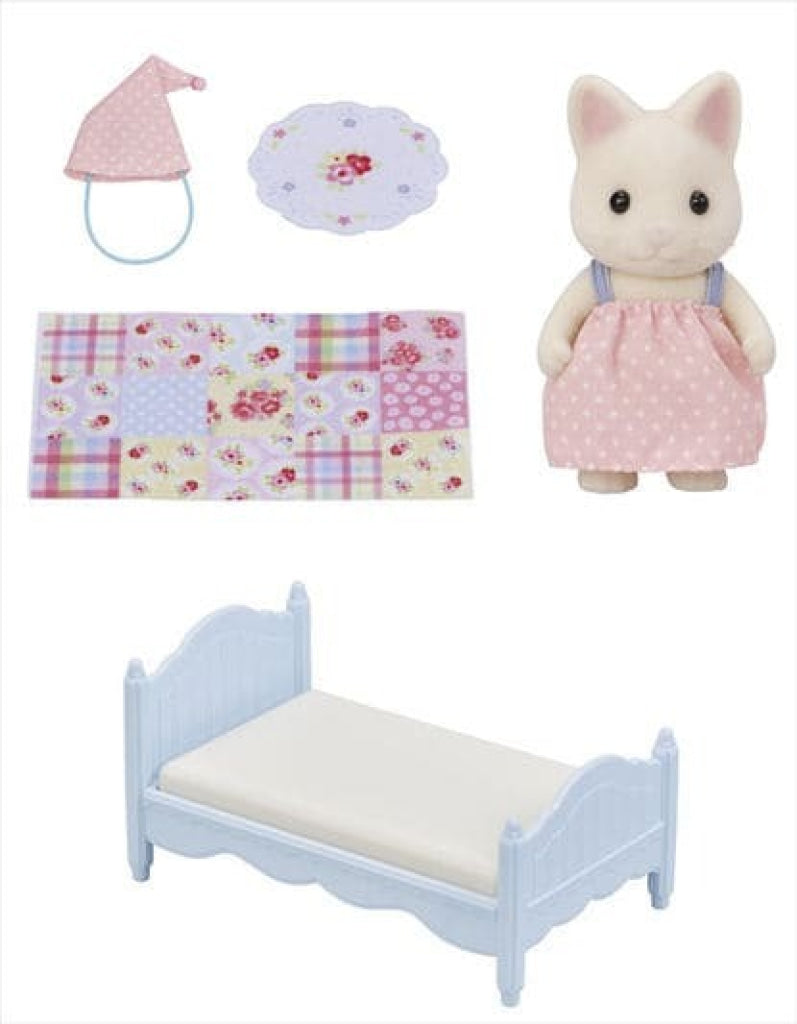 Sylvanian Families Floral Cat Girl’s Naptime Set Sylvanian Families