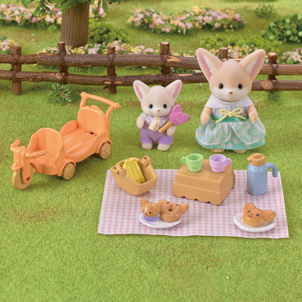 Sylvanian Families Sunny Picnic Set Fennec Fox Sister & Baby