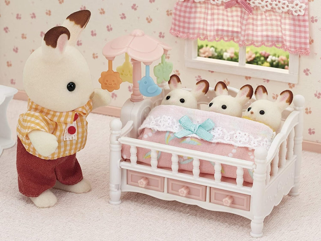 Sylvanian Families Crib With Mobile - Free Gift