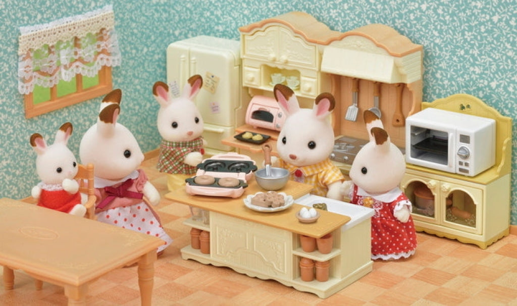 Sylvanian Families Kitchen Island - Free Gift