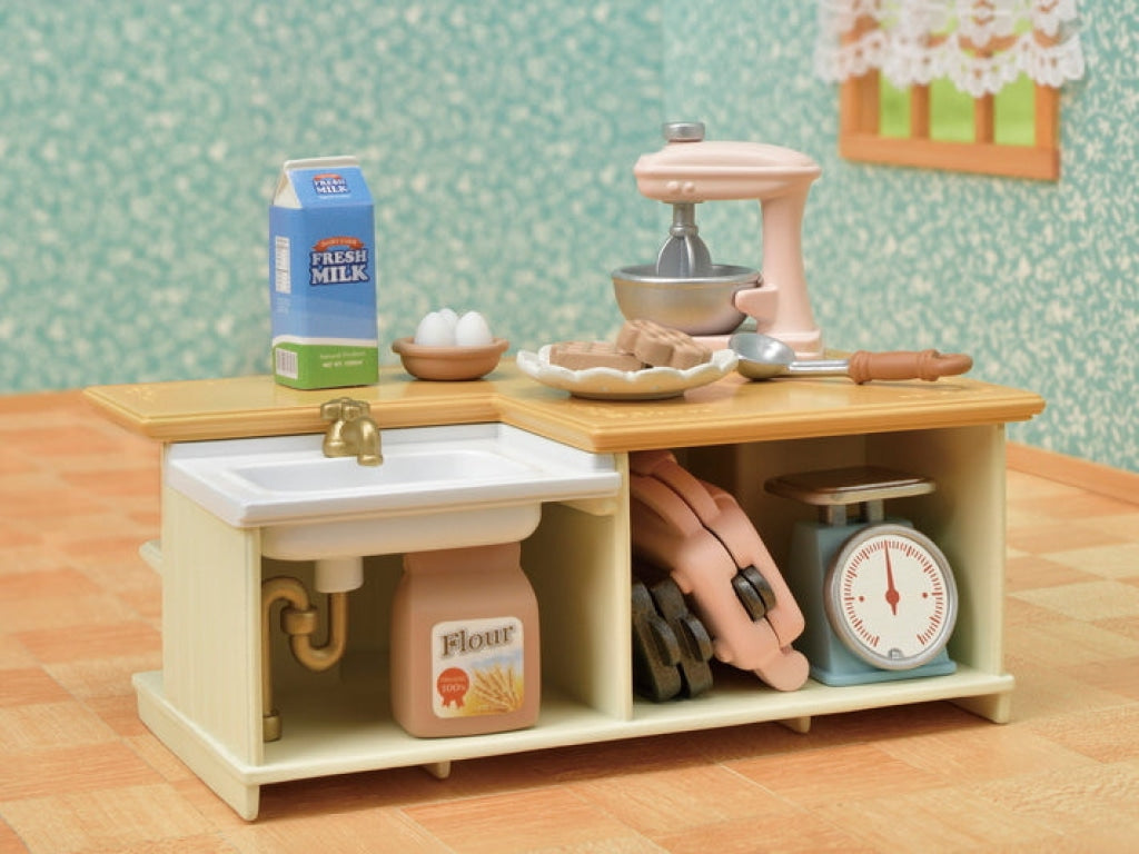 Sylvanian Families Kitchen Island - Free Gift